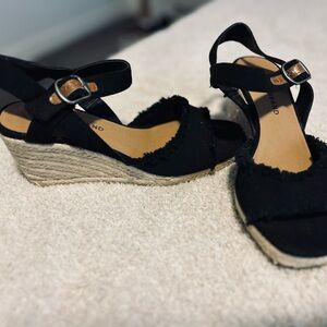 Lucky Black Wedge Sandals